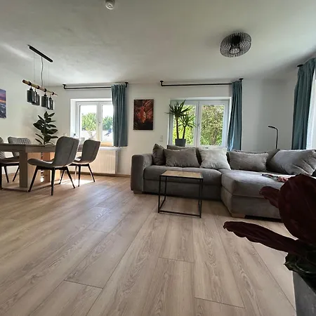 Zum Buettelfels * Dahn